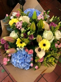 Florist Choice Handtied £100