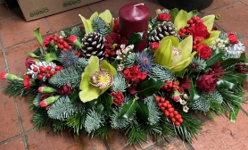 Christmas Candle Arrangement 2024