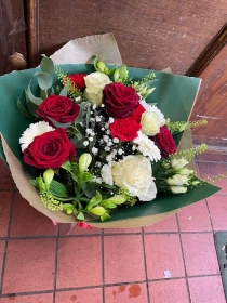 Red & White Handtied