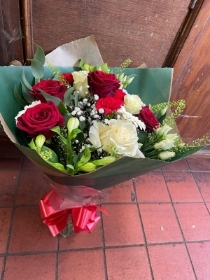 Red & White Handtied