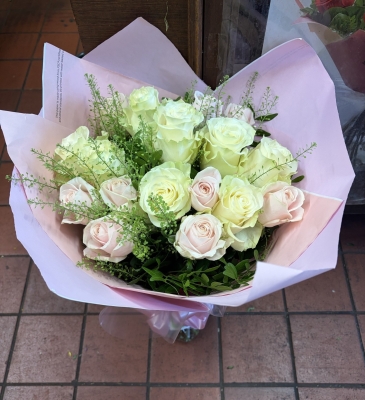 Pink and White Rose Handtied